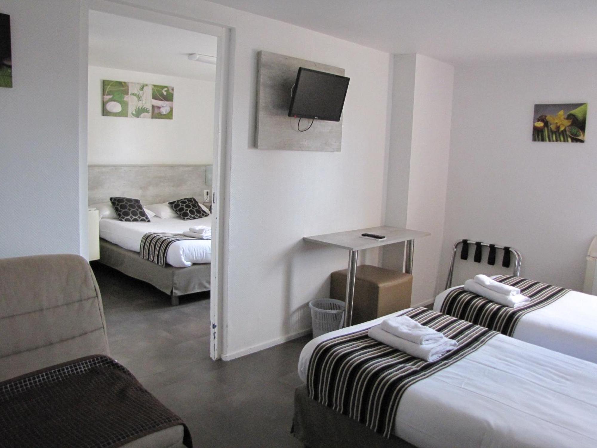 Brit Hotel Bosquet Carcassonne Cite Exterior foto